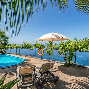 https://quinta-golfinho.madeira-islandshotels.com