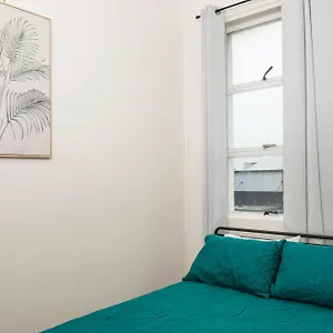 https://the-met-hotel.queenslandhotels.net